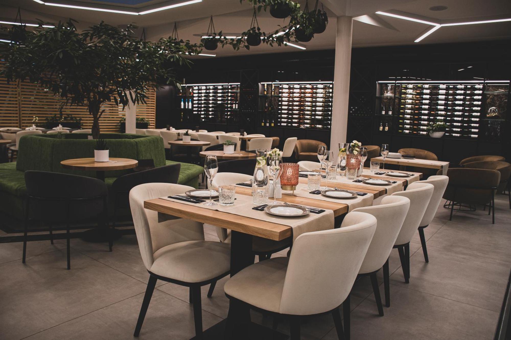 Rm Hotel Wellness & Congress Prievidza Exterior photo